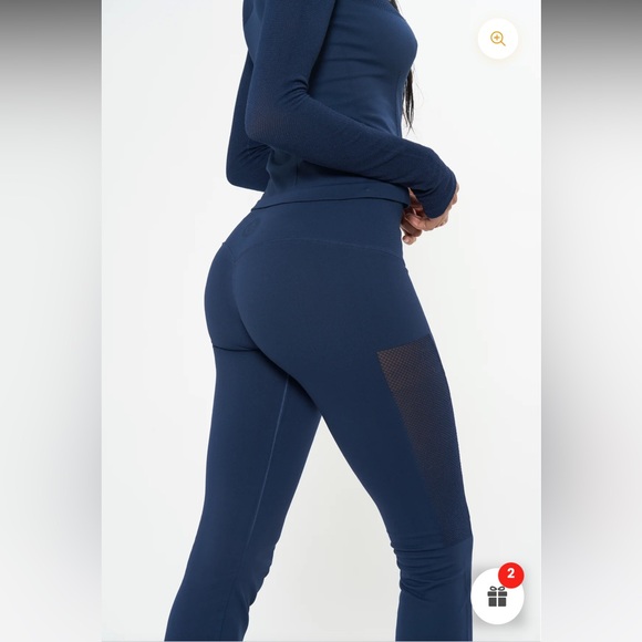 KATOA Glam Mode Seamless Mesh High-Waist Flare Leggings M/L activewear NEW - Picture 2 of 15